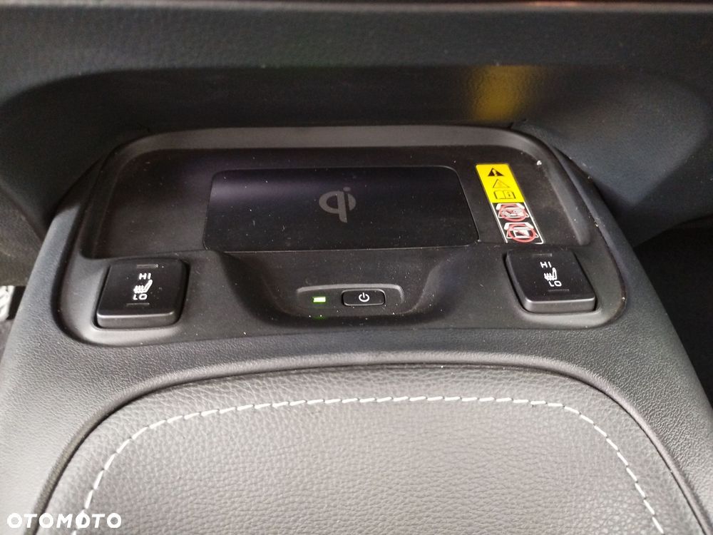 Toyota Corolla 1.8 Hybrid Style - 22