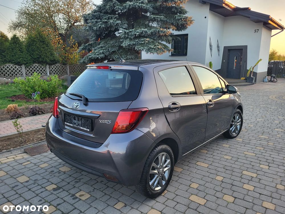 Toyota Yaris 1.33 Premium - 19