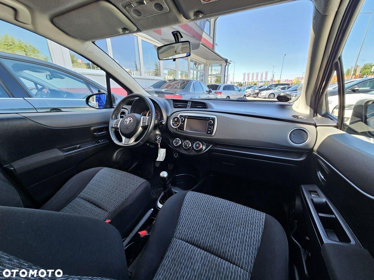 Toyota Yaris - 15