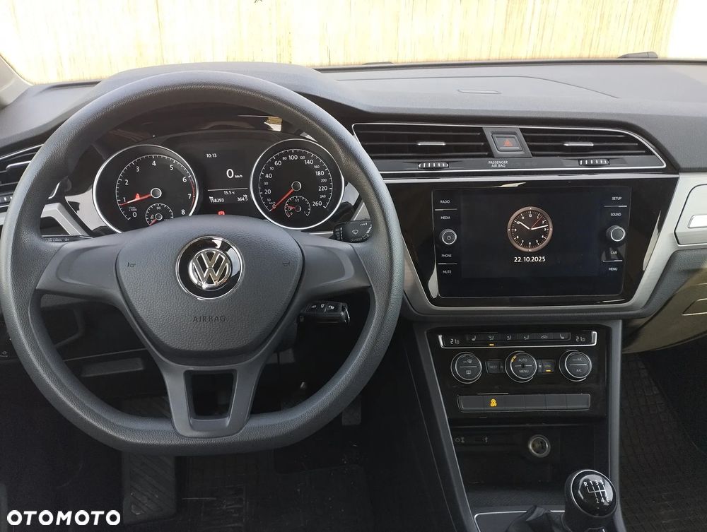 Volkswagen Touran 1.4 TSI BMT Comfortline - 10