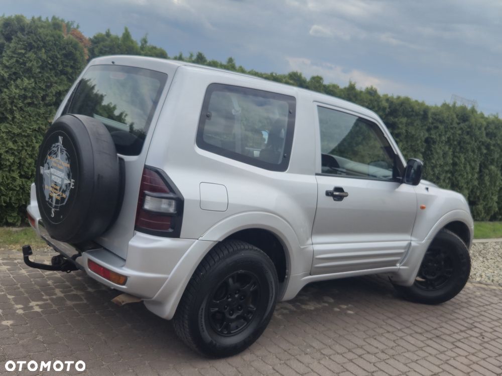 Mitsubishi Pajero - 6