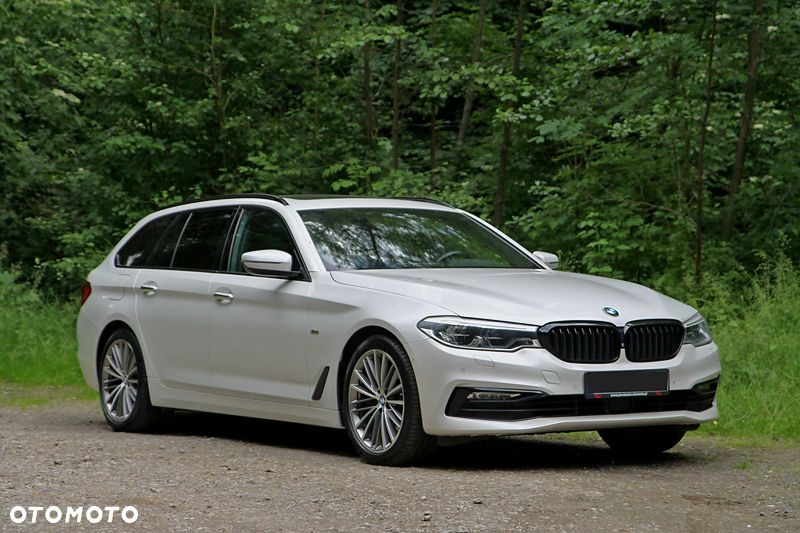 BMW Seria 5 530d xDrive Sport Line - 3