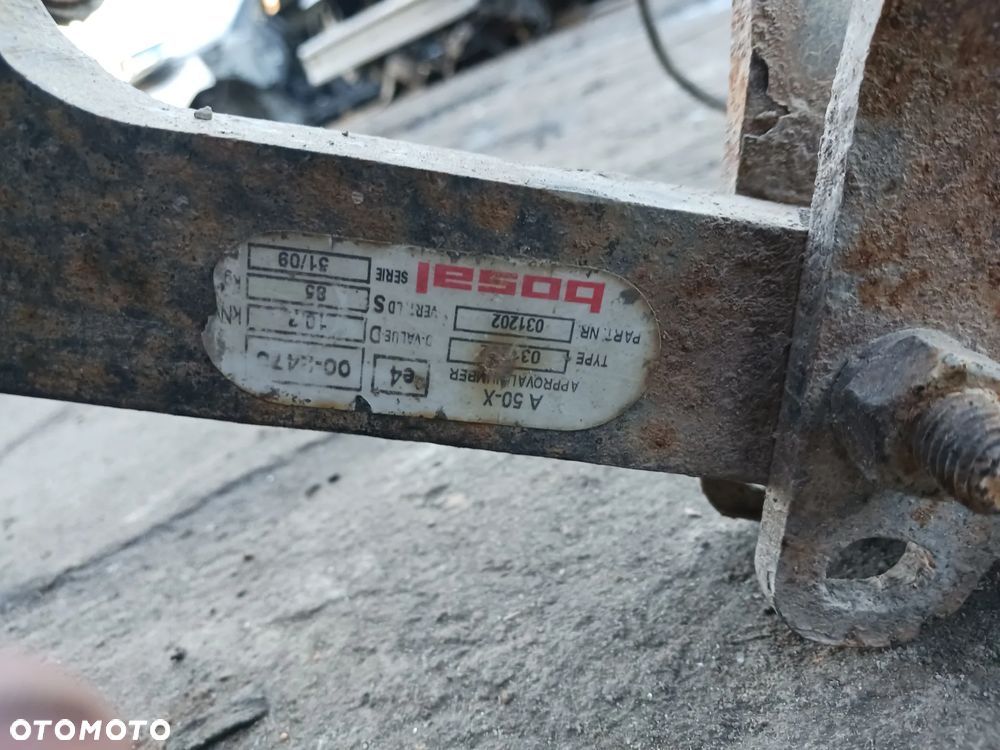 Hak Volkswagen Passat B5 FL Lift Kombi Tabliczka Wiązka Bosal - 4