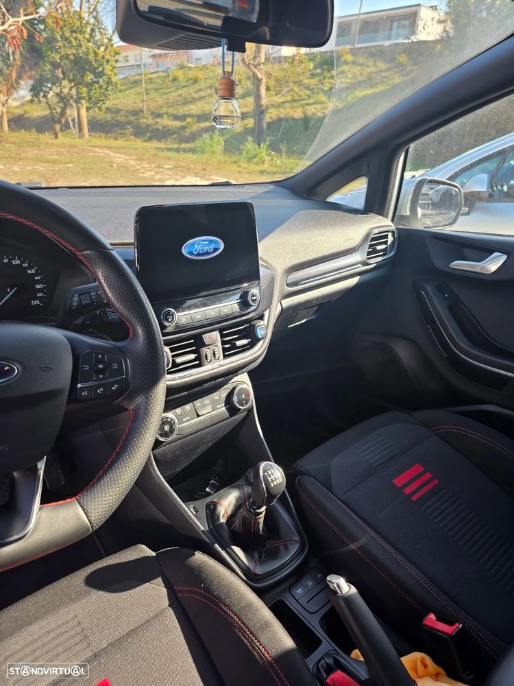 Ford Fiesta - 14