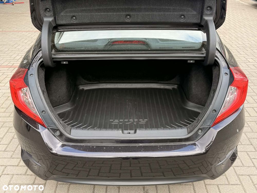 Honda Civic 1.5 T Executive CVT - 11