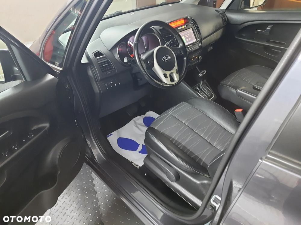 Kia Venga 1.6 CVVT Automatik Platinum Edition - 5