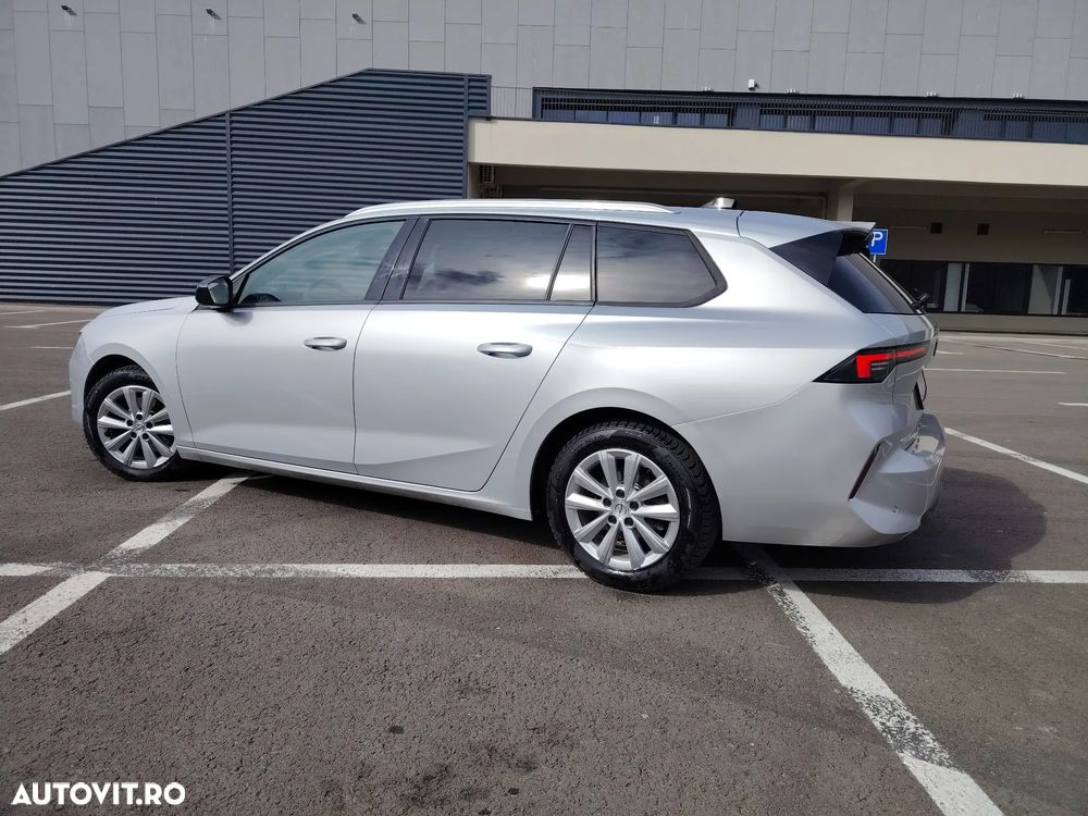 Opel Astra 1.5 D Business Elegance - 4