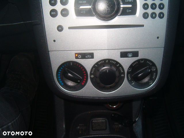 Opel Corsa - 12