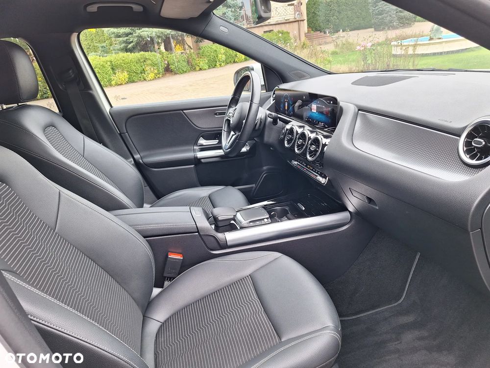 Mercedes-Benz GLA 220 d 8G-DCT AMG Line - 17