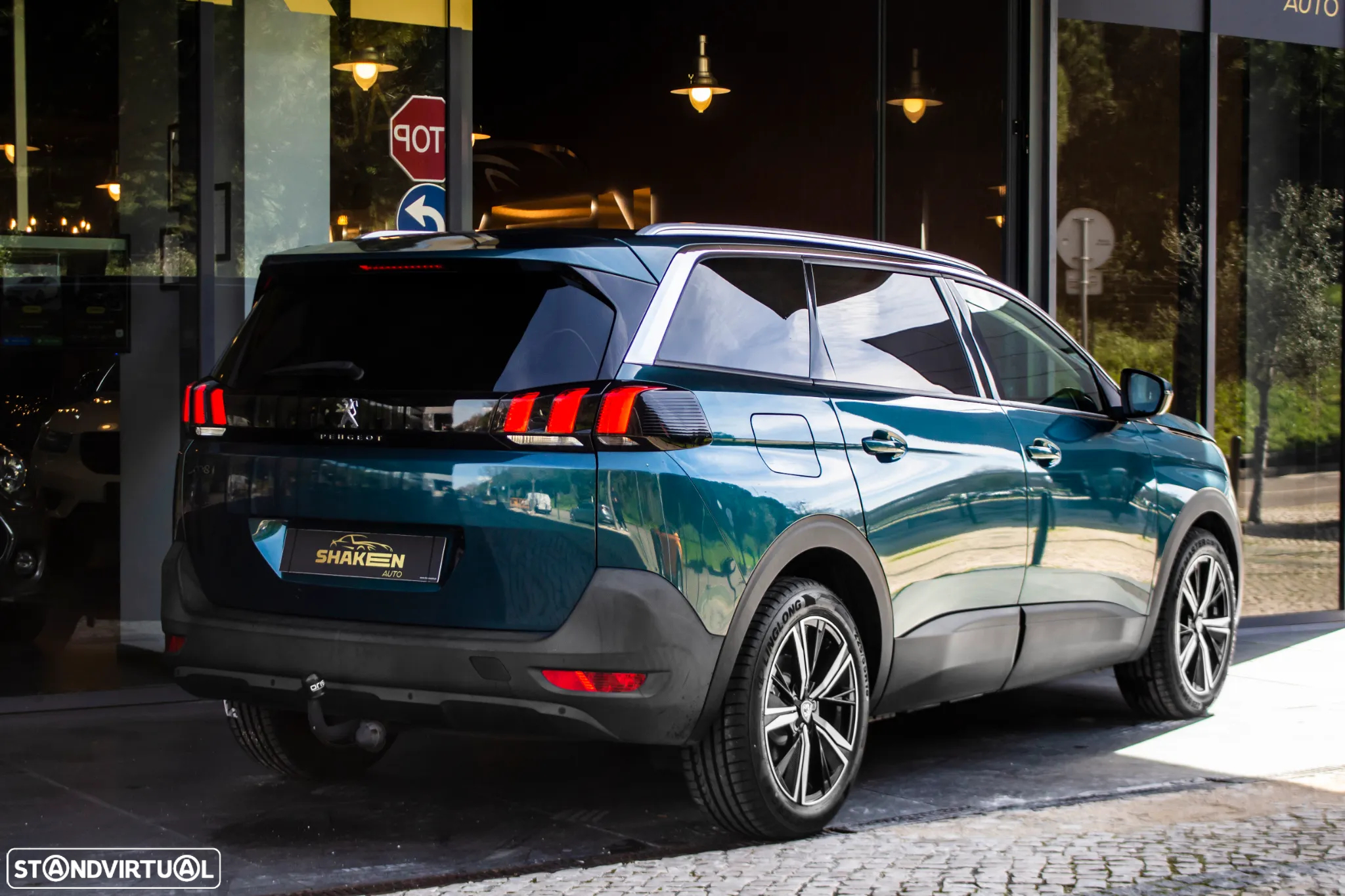 Peugeot 5008 PureTech 130 EAT6 Active - 4