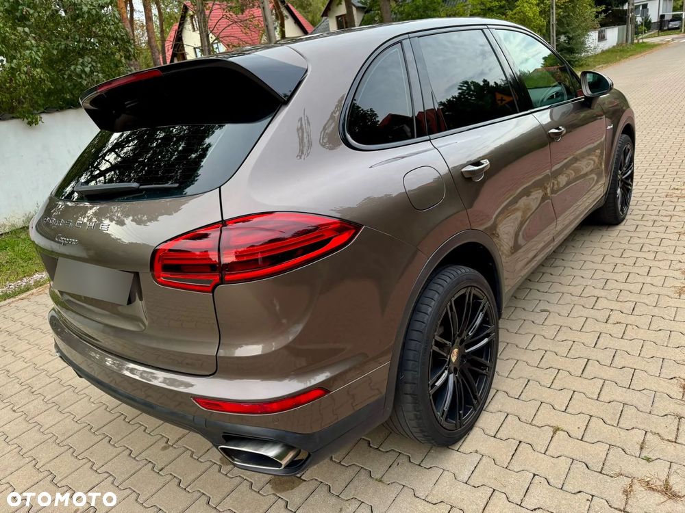Porsche Cayenne Platinum Edition - 11