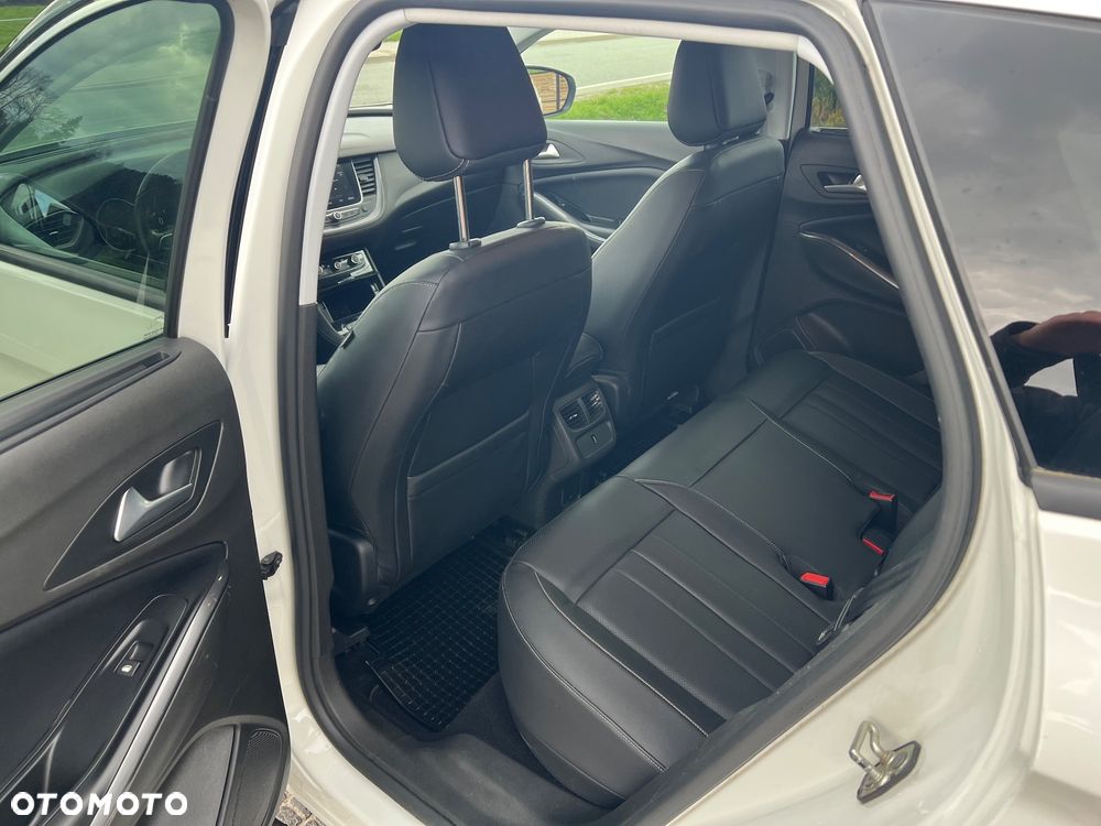 Opel Grandland X Plug-in-Hybrid4 1.6 DI Start/Stop Business Edition - 29
