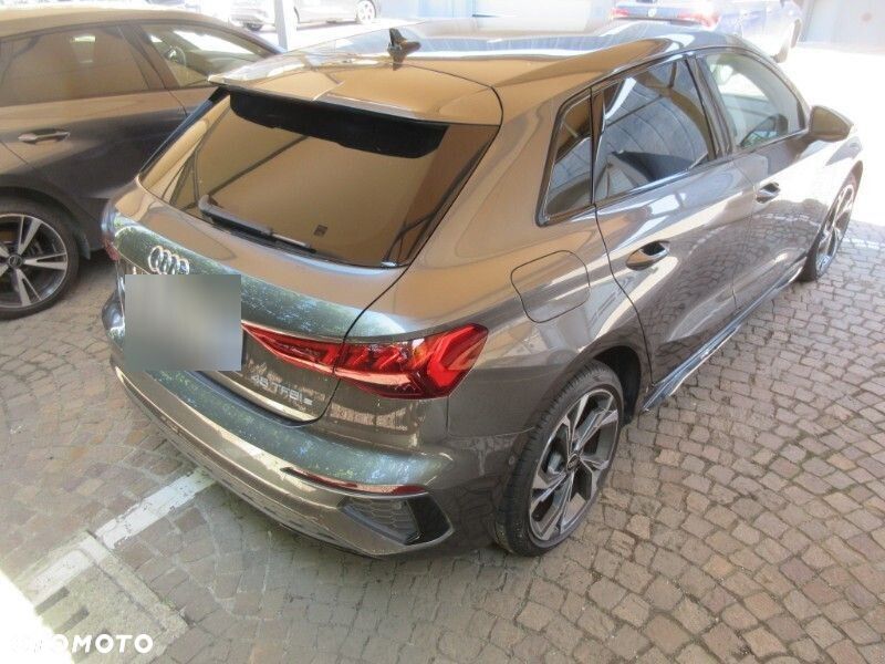 Audi A3 Sportback - 4