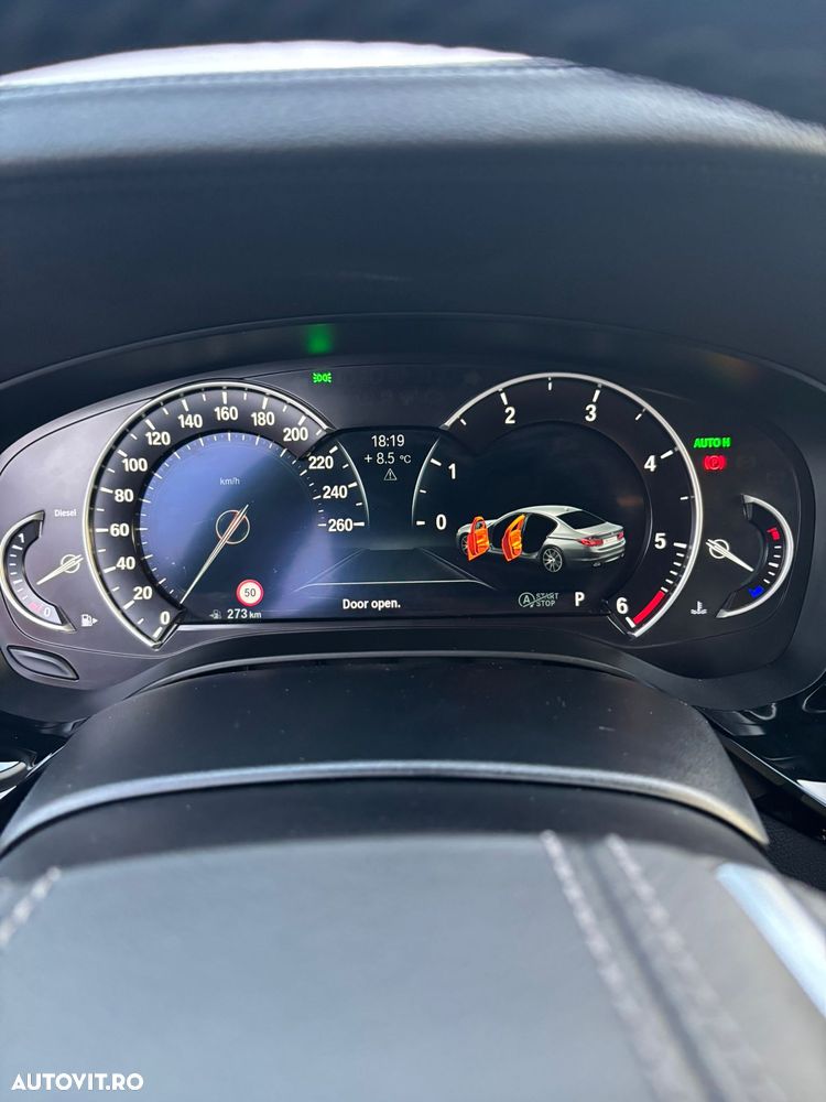 BMW Seria 5 520d xDrive AT - 10