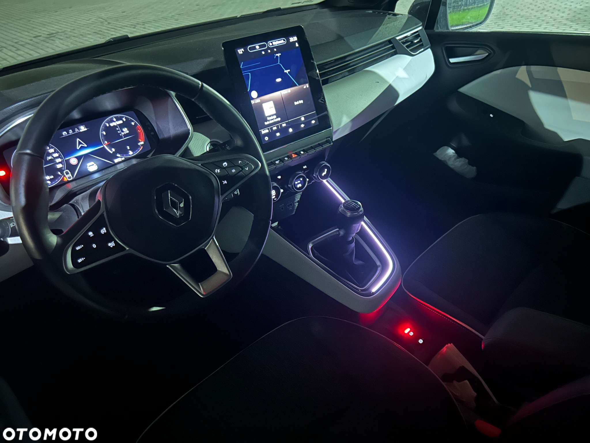 Renault Clio TCe 90 TECHNO - 8
