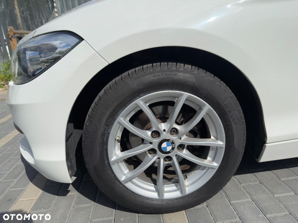 BMW Seria 1 118i - 17