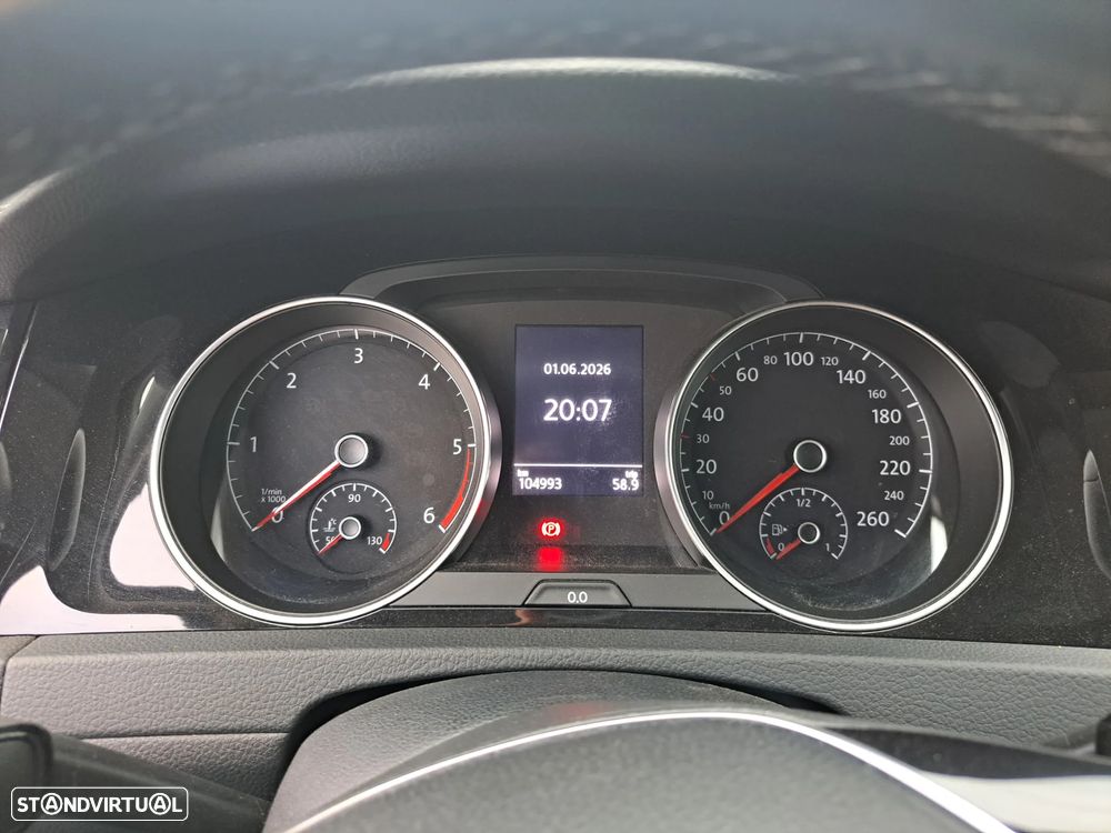 VW Golf 2.0 TDI DSG Sound - 18