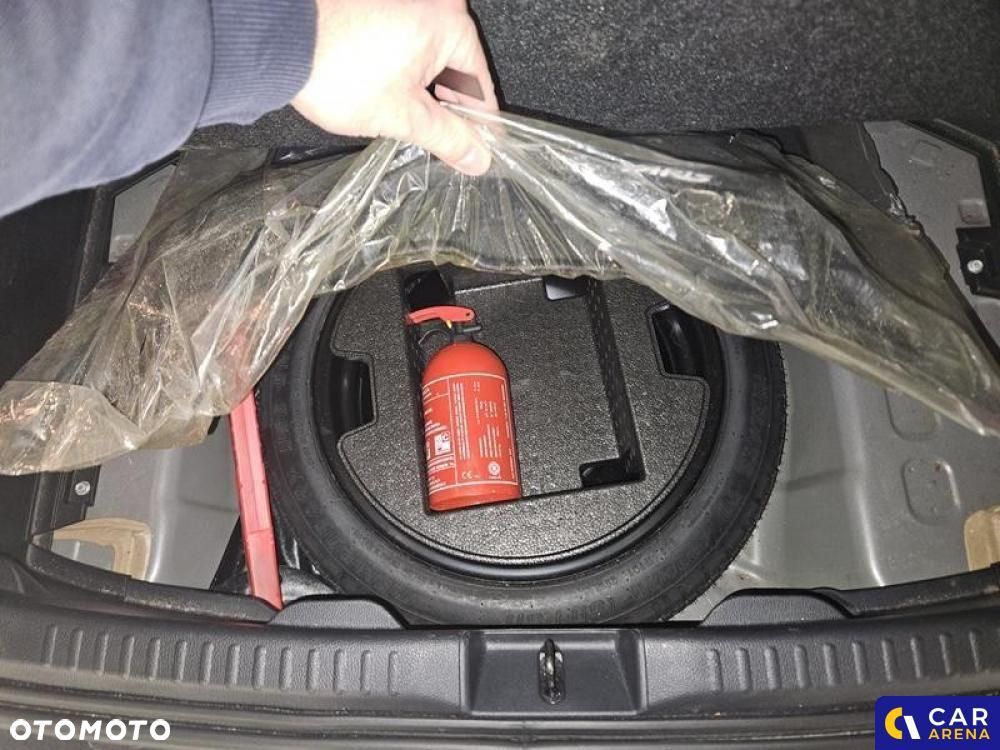 Toyota Yaris 1.5 Comfort - 31