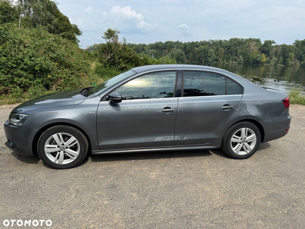 Volkswagen Jetta - 3