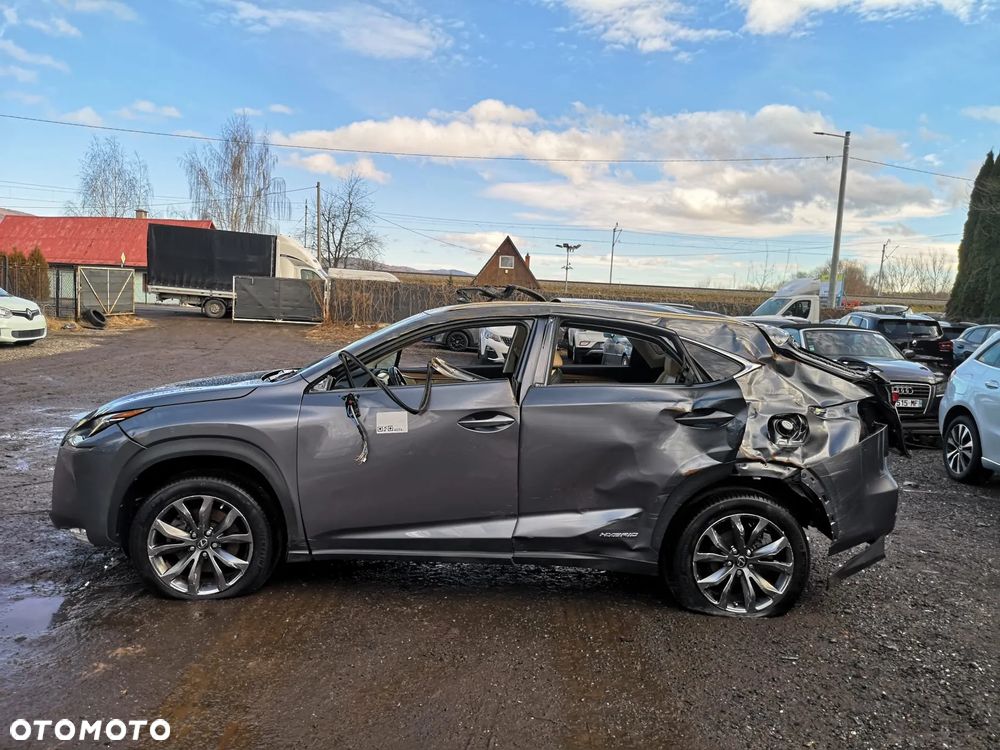 Lexus NX 300h E-FOUR Executive Line - 30