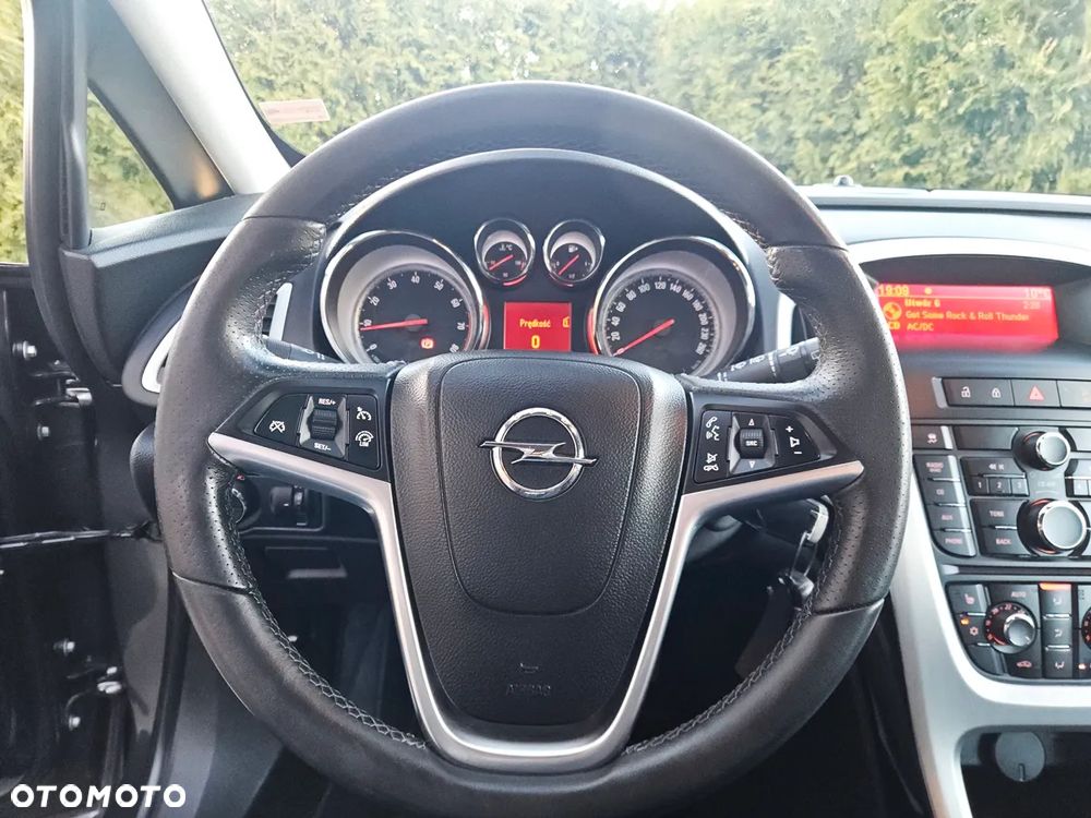 Opel Astra 1.6 T Sport - 33