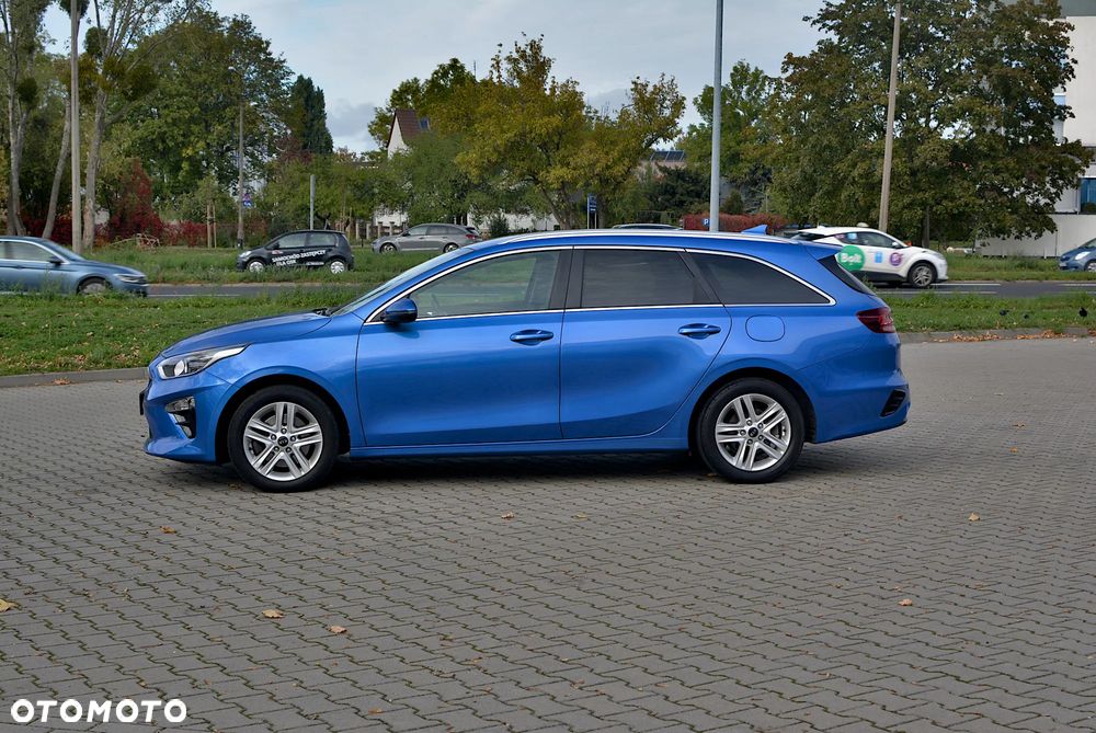 Kia Ceed - 8