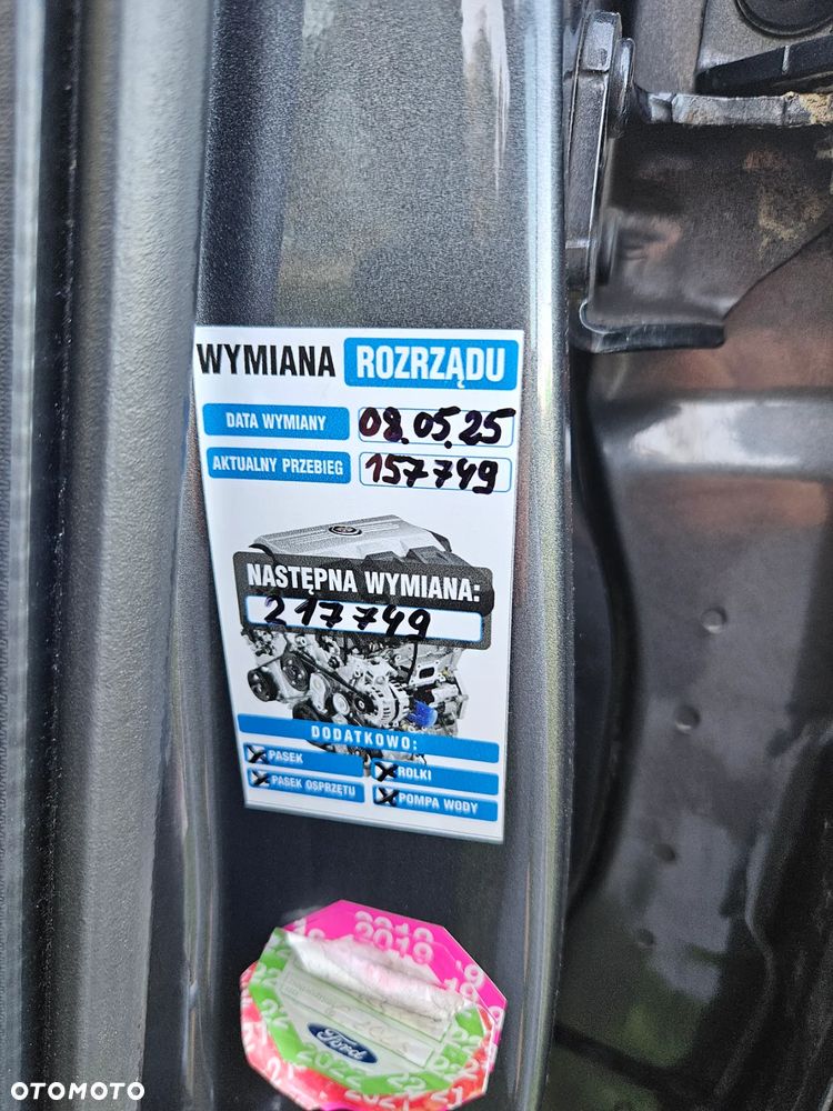 Ford Kuga 2.0 TDCi AWD Titanium - 25