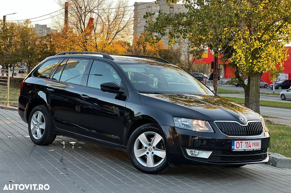 Skoda Octavia Combi 1.6 TDI Premium Edition - 1