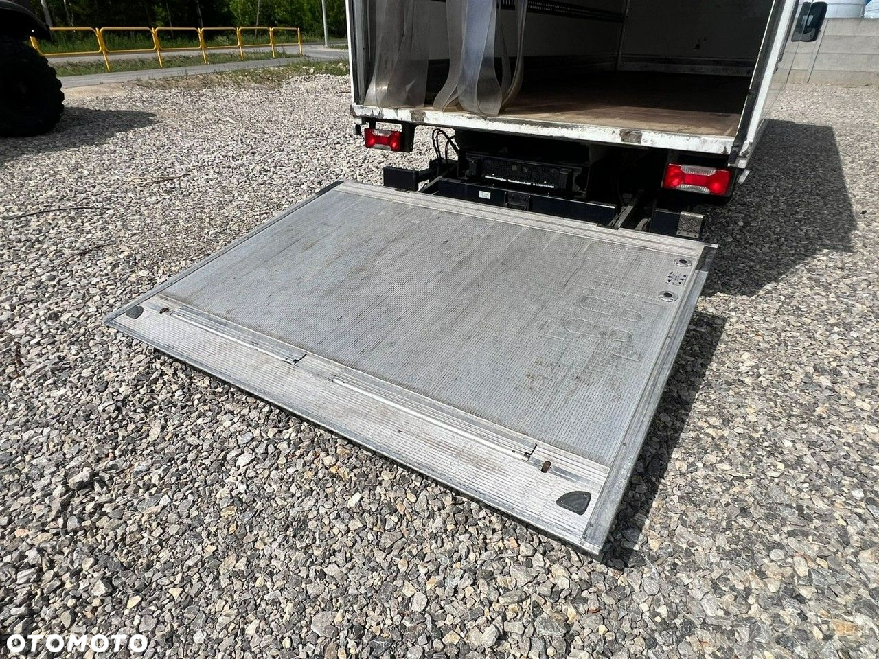 Iveco 72c18 daily automat izoterma Chlodnia carrier mroźnia winda 6,20 długi thermo king - 23