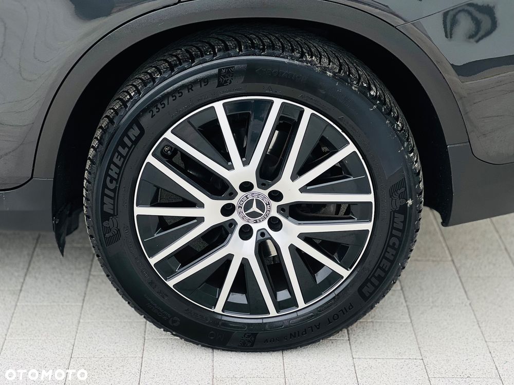 Mercedes-Benz GLC 200 4Matic 9G-TRONIC AMG Line - 14