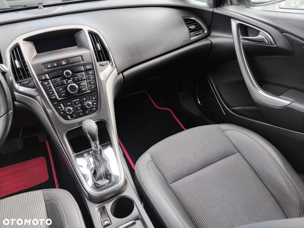 Opel Astra 2.0 CDTI DPF Automatik Cosmo - 21