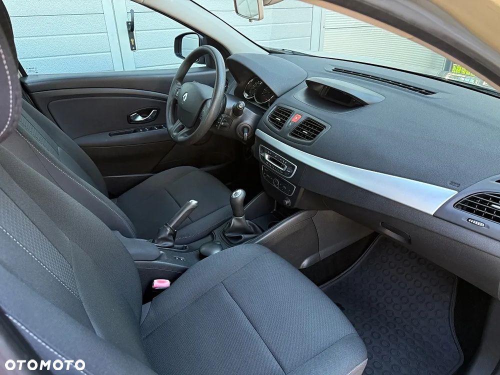Renault Fluence - 12