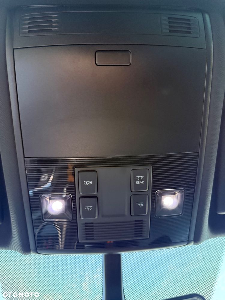 Volkswagen Golf - 24