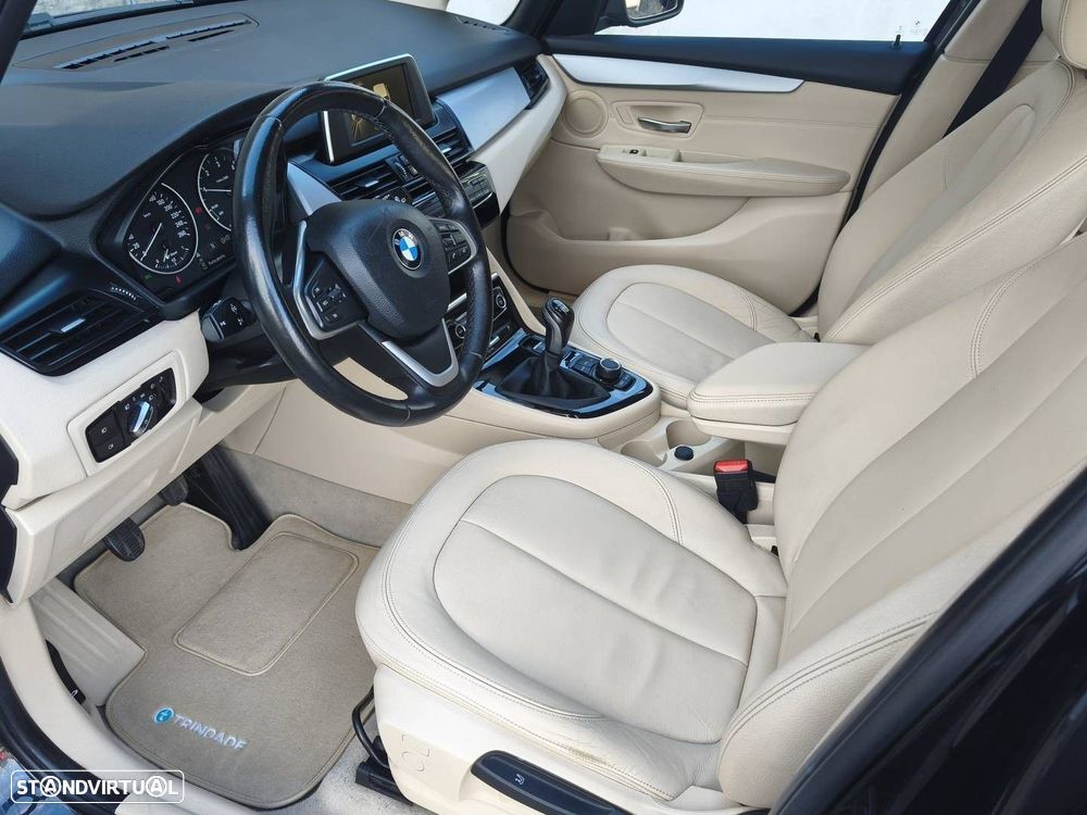 BMW 216 Gran Tourer d 7L Line Luxury - 6