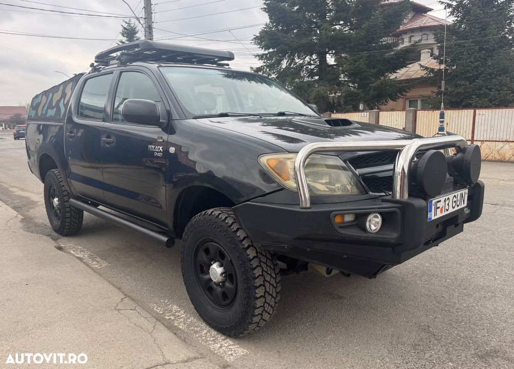 Toyota Hilux 4x4 Double Cab - 1