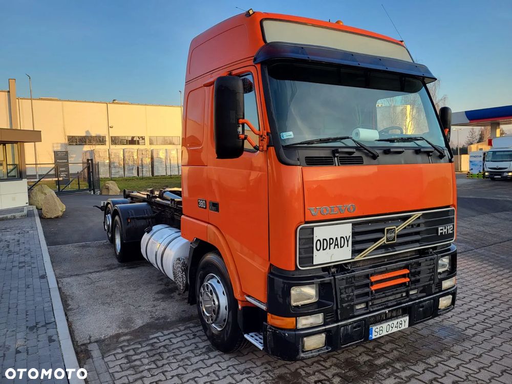Volvo FH12 6X2R - 1