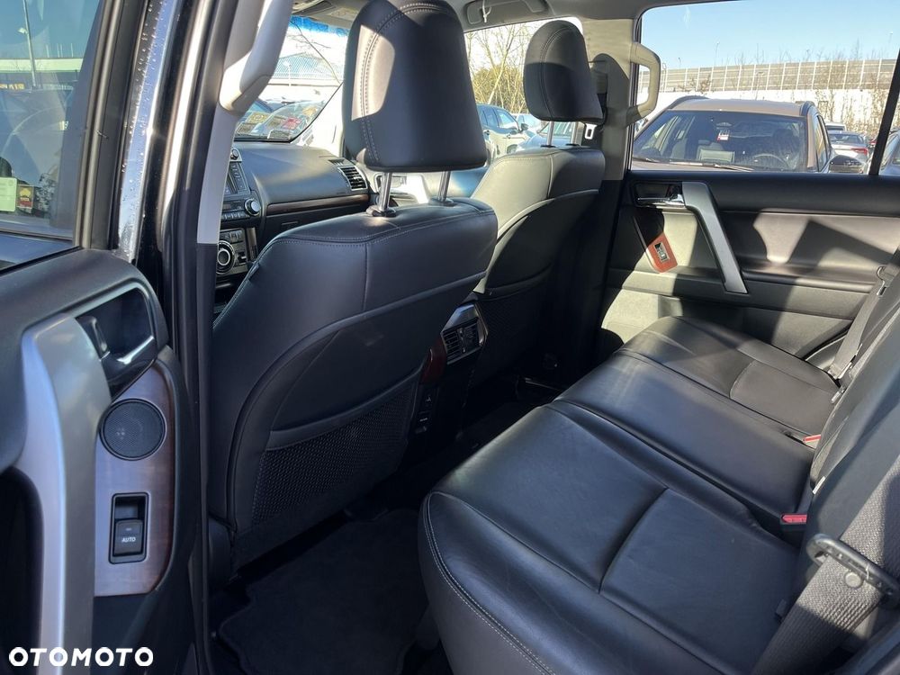 Toyota Land Cruiser LC 2.8 D-4D Invincible - 25