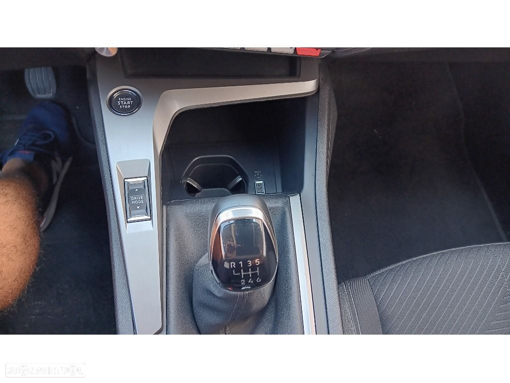 Peugeot 308 SW 1.2 PureTech Active - 12