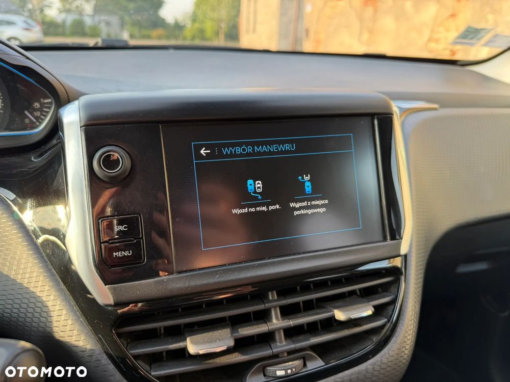 Peugeot 2008 PureTech 130 Allure - 30