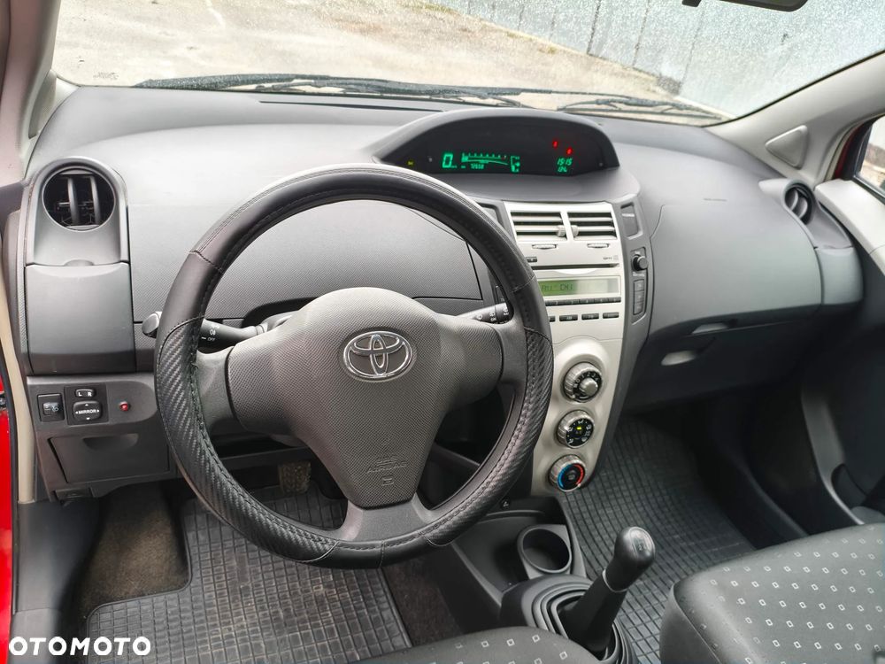 Toyota Yaris 1.3 Luna A/C - 5