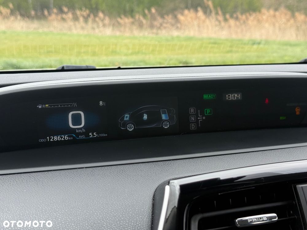 Toyota Prius - 33