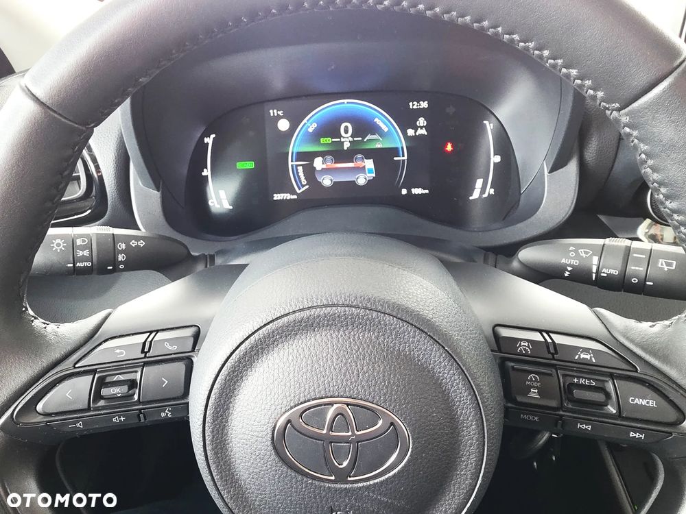 Toyota Yaris Hybrid 1.5 Style - 25