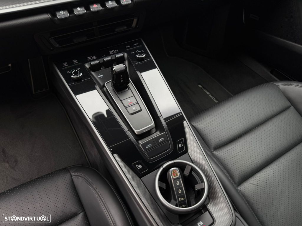 Porsche 911 (992) Targa 4 PDK - 18