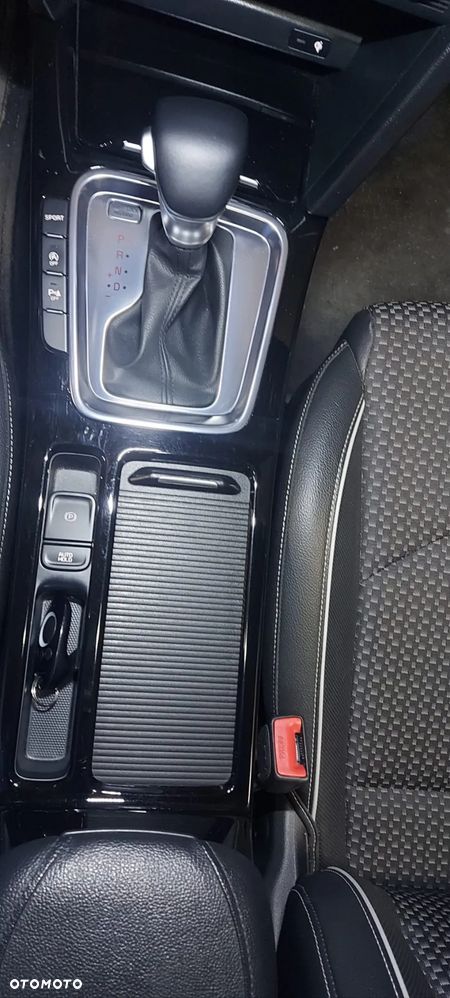 Kia Ceed - 10