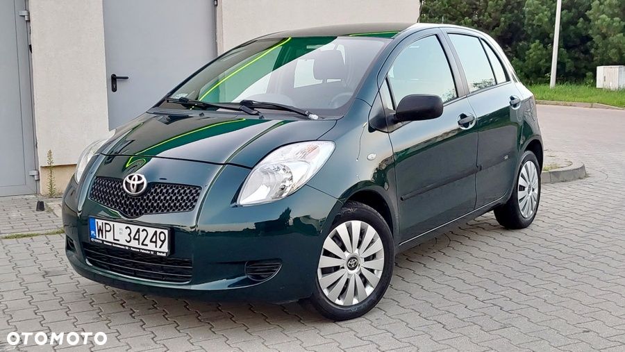 Toyota Yaris - 1