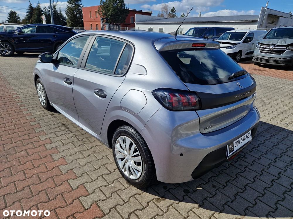 Peugeot 208 1.2 PureTech Like S&S - 4