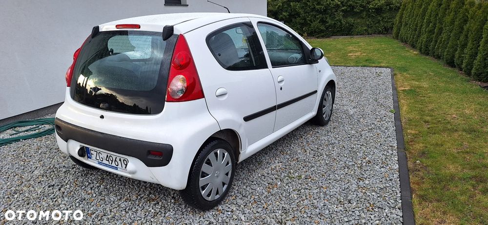 Peugeot 107 1.0 Trendy 2-Tronic - 8