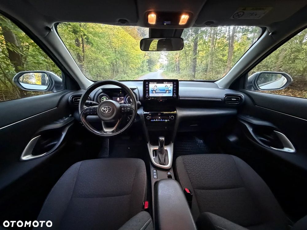 Toyota Yaris Cross Hybrid 1.5 Comfort - 16