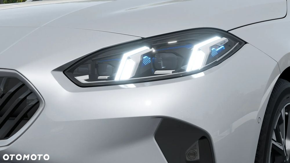 BMW Seria 1 120 mHEV - 8