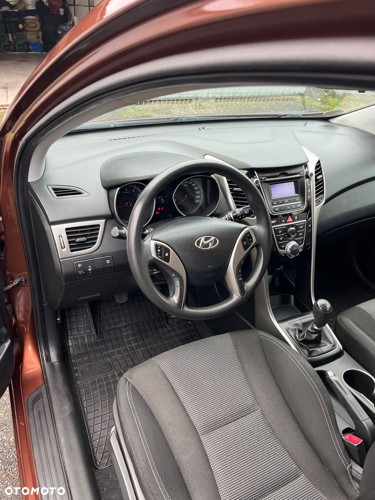 Hyundai i30 1.4 Classic - 11